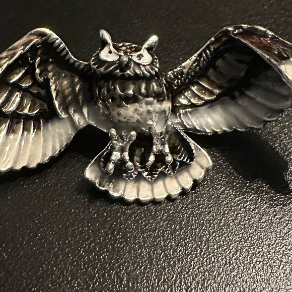 Accessories - Silver Owl Brooch